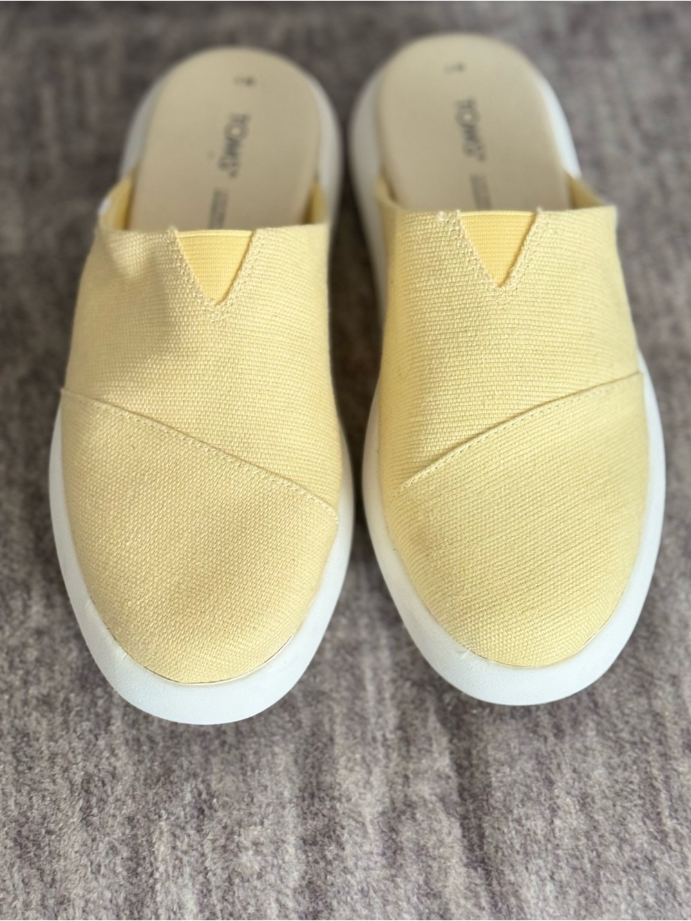 TOMS Alpargata Yellow Mallow mules featuring a‎ slip-on - Picture 2 of 6